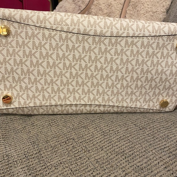 Michael Kors Voyager east west tote ballet pink white - Picture 6 of 9